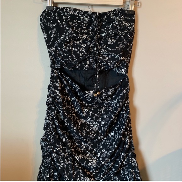 Sabo Skirt Floral Draw Dress NWT - Picture 4 of 6